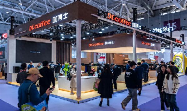 耀呈现2024 Hotelex·深圳华丽收官麻将胡了试玩网站免费咖博士全自动商用咖啡机闪(图7)