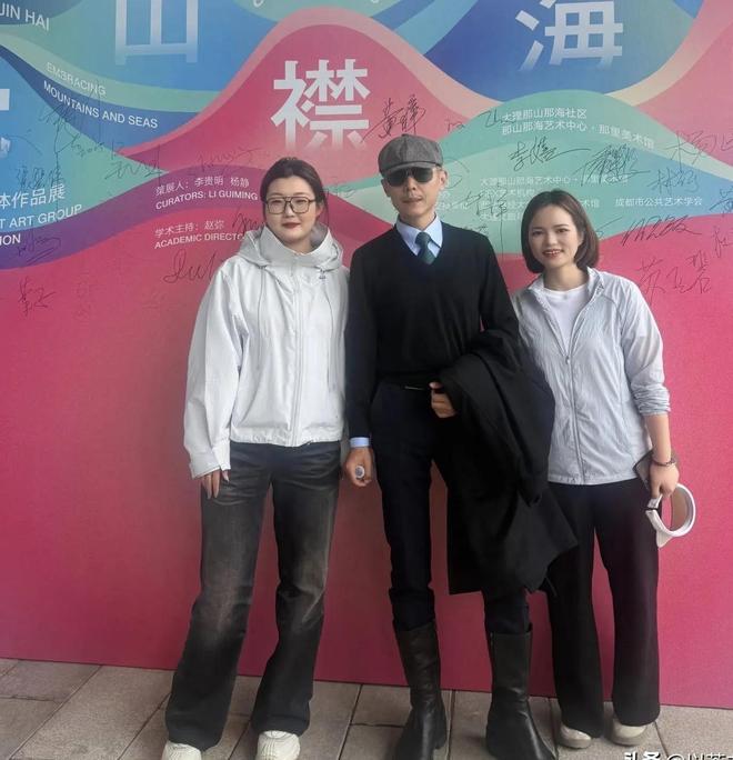 现身云南骑机车去郊游实现财富自由没啥烦恼麻将胡了2试玩模拟器45岁网红大冰近况：(图13)